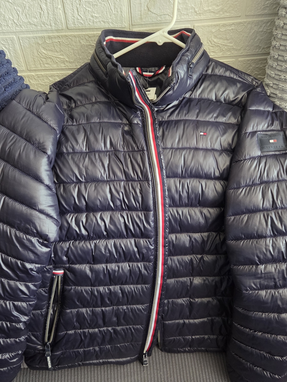 Tommy Hilfiger Men's Navy Quilted Packable Puffer with Signature Trim